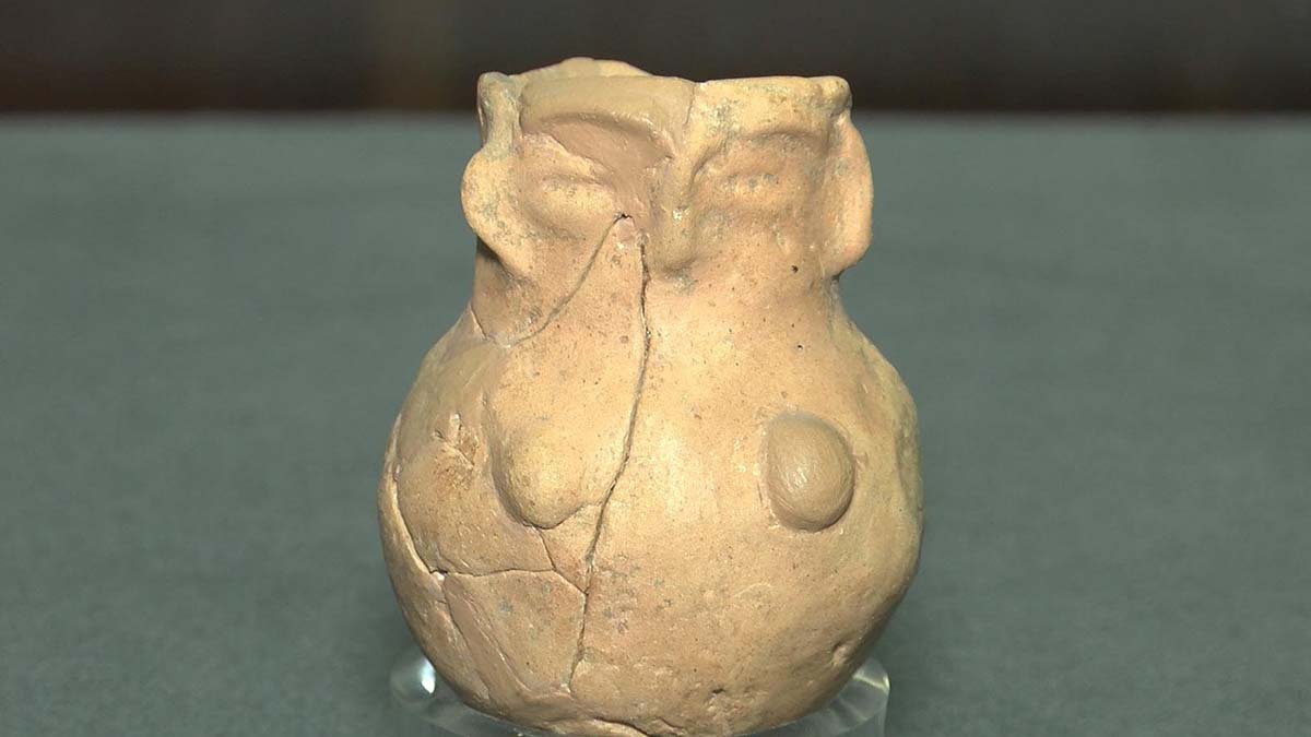 5 bin yıllık pişmiş topraktan yapılan eserler sergilendi