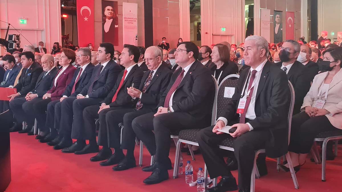 6 parti lideri bir araya geldi