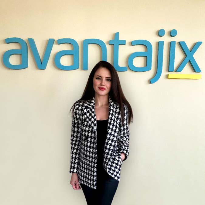 14 Şubat'ta kim ne hediye bekliyor? Online alışveriş sektörü 14 Şubat Sevgililer Günü dolayısıyla 2 milyar TL’lik ciro hedefliyor.