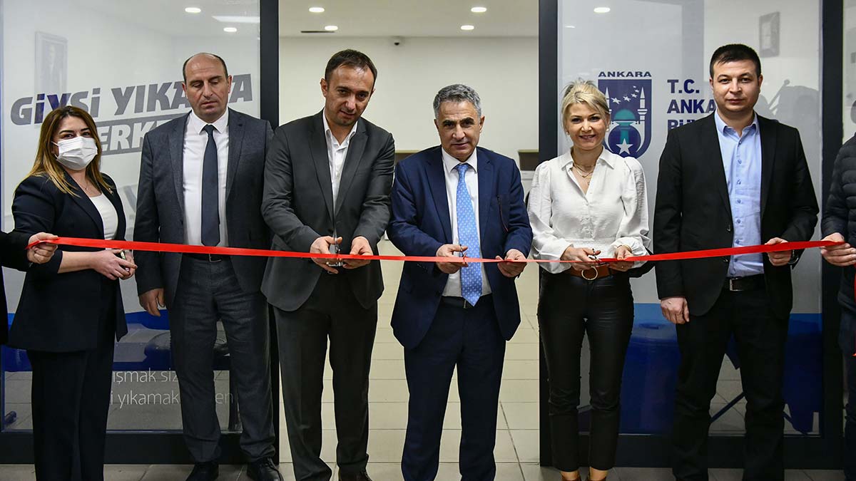 4'üncü Giysi ve Yıkama Merkezi Osmanlı İş Merkezinde açıldı