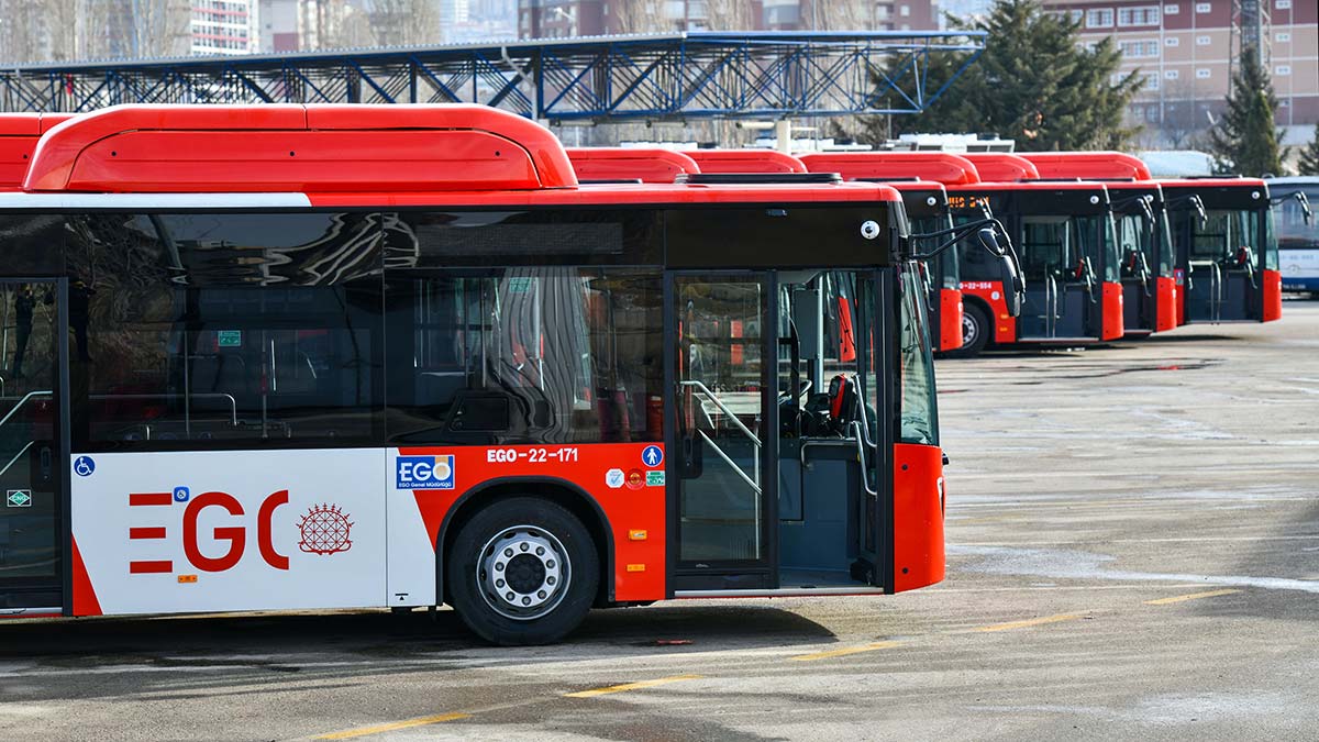 Toplu ulaşım filosuna 15 otobüs daha dahil oldu