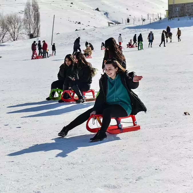 Büyükşehir, başkentlileri kış sporları ile buluşturuyor