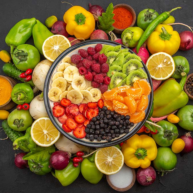 Meyve şekeri en çok kafa karıştıran konulardan biri. "Eklenti şeker”le alakalı bilincin gelişmesiyle meyve ve meyve şekeri yani fruktozdan da korkulması gerektiği düşünülüyor ama gerçekler öyle mi?