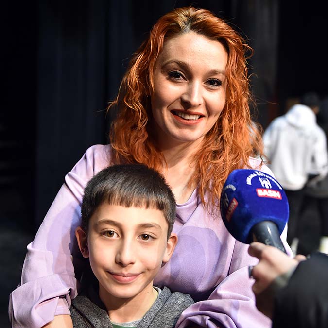 Büyükşehir, dezavantajlı çocukları tiyatroyla buluşturuyor