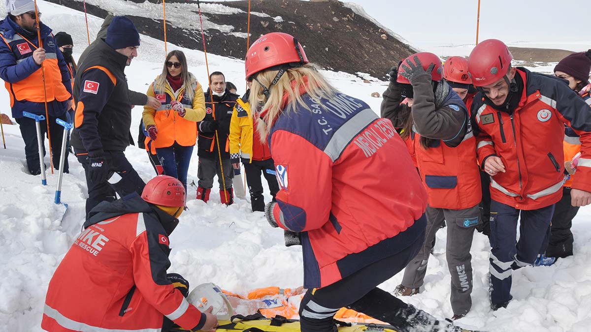 AFAD ve UMKE'den çığ tatbikatı