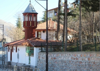 Ahi Paşa Camii 7 asırdır korunuyor