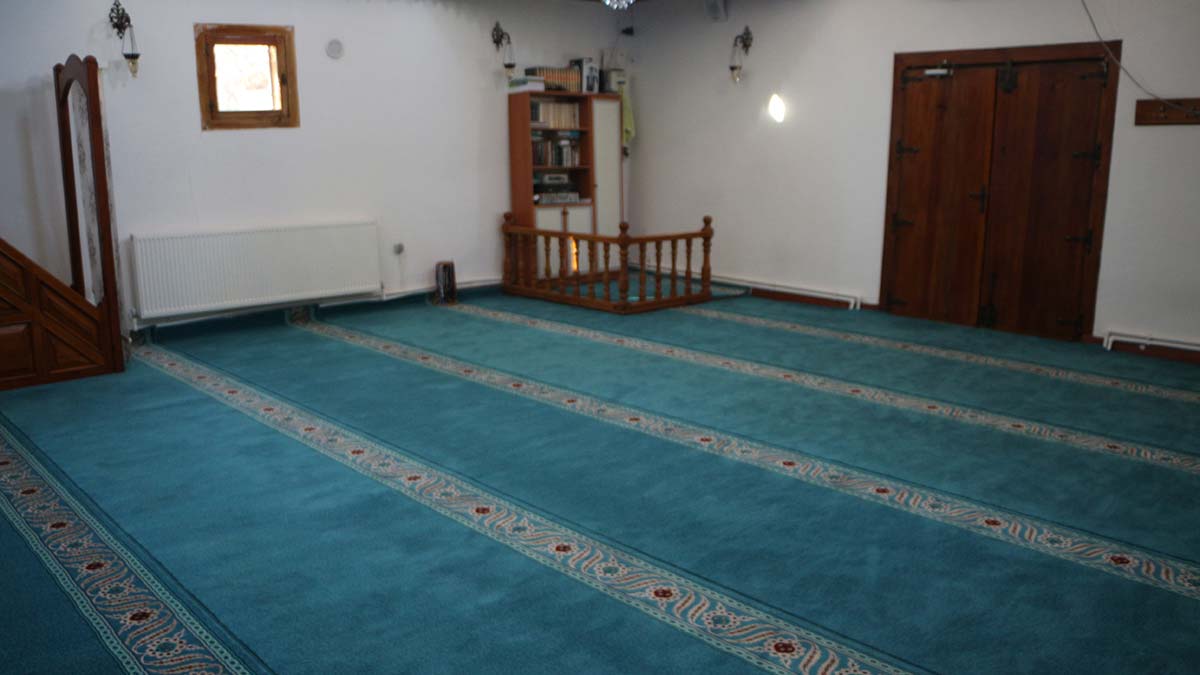 Tokat'ta 1300'lü yıllarda Ahi Paşa tarafından yaptırılan Ahi Paşa Camii onun soyundan gelenler tarafından 7 asırdır korunuyor.