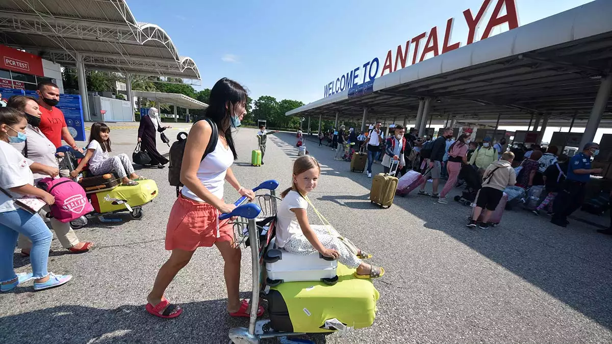 Antalya'ya gelen turist sayısı % 178 arttı