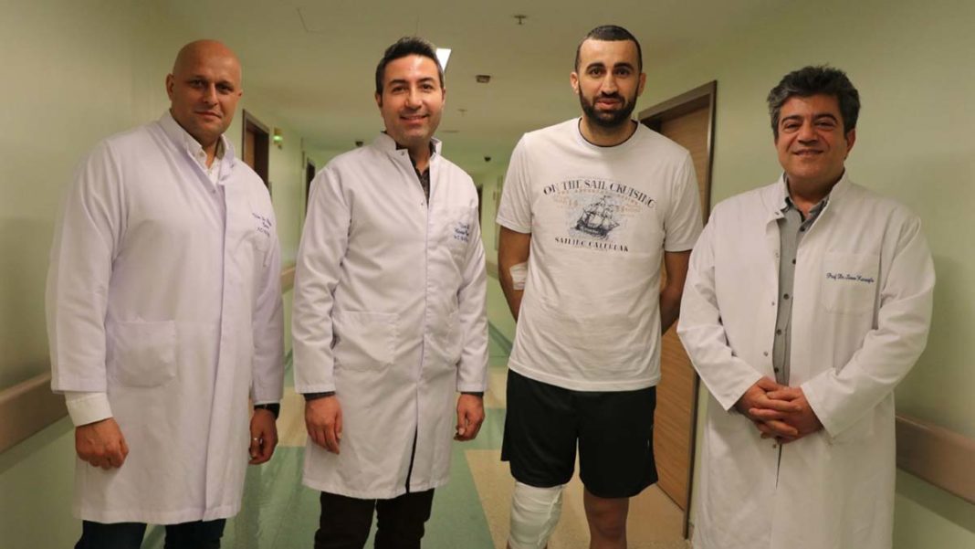 Milli kaleci Agil Mammadov ameliyat oldu