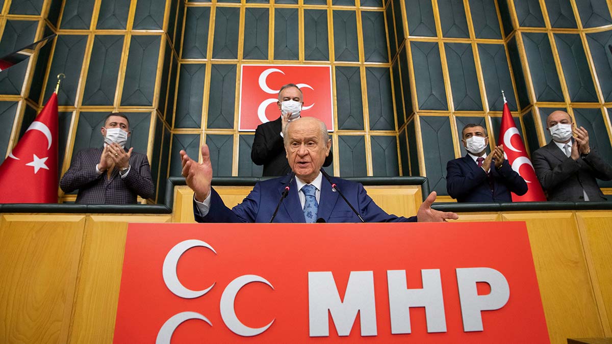 Rusya'nın ayrılıkçı bölgeleri tanıması yangına körükle gitmektir