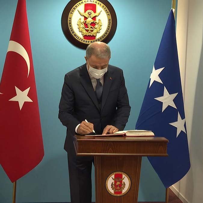 Milli Savunma Bakanı Hulusi Akar, NATO Savunma Bakanları Toplantısı'na katılmak üzere Belçika’nın başkenti Brüksel'deki NATO Karargahı'na geldi.