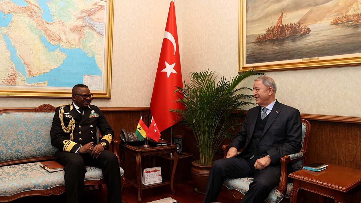 Hulusi Akar, Koramiral Seth Amoama'yı kabul etti