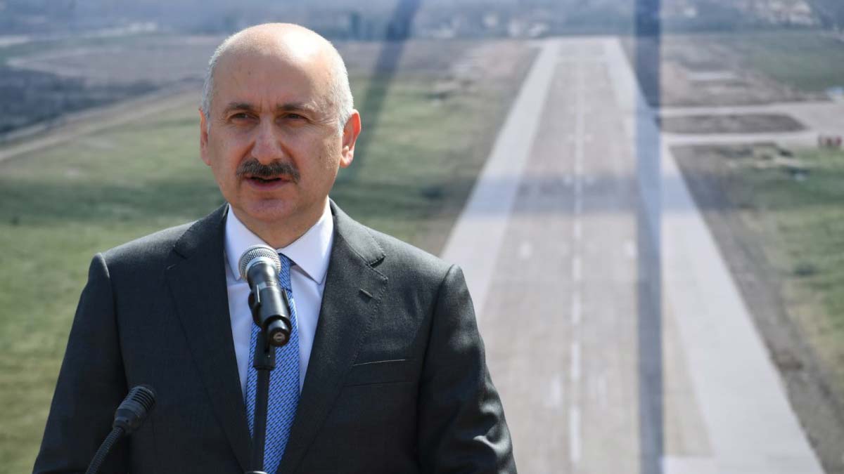 Hava yolunu kullanan yolcu sayısı 9 milyonu aştı