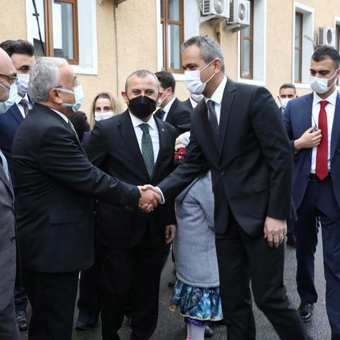 434 derslikte yüz yüze eğitime ara verildi