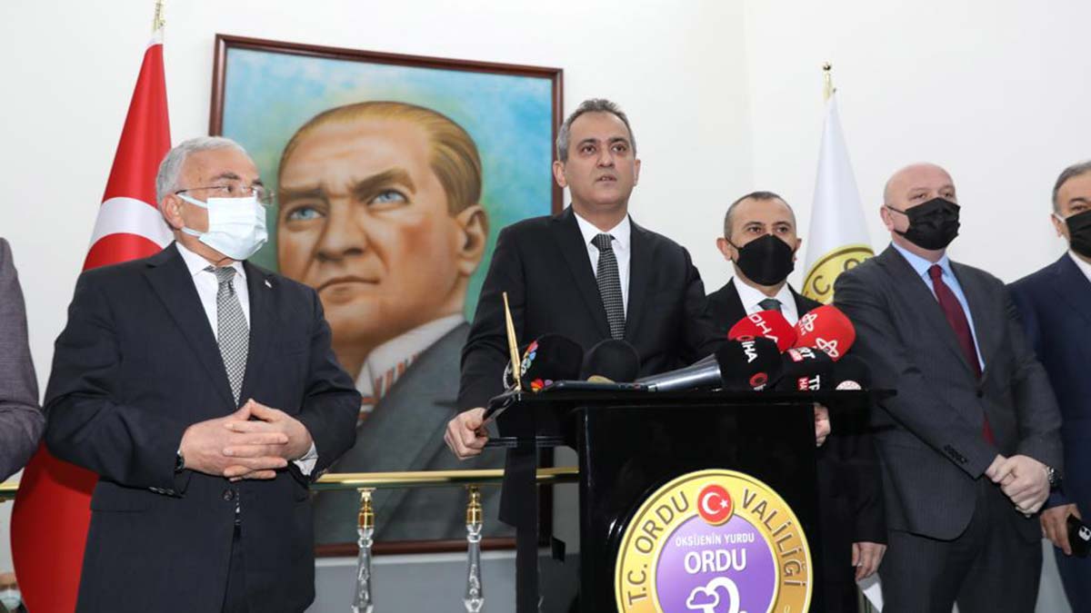 434 derslikte yüz yüze eğitime ara verildi