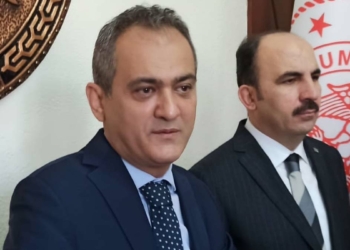 50 derslik yüz yüze eğitime ara verdi