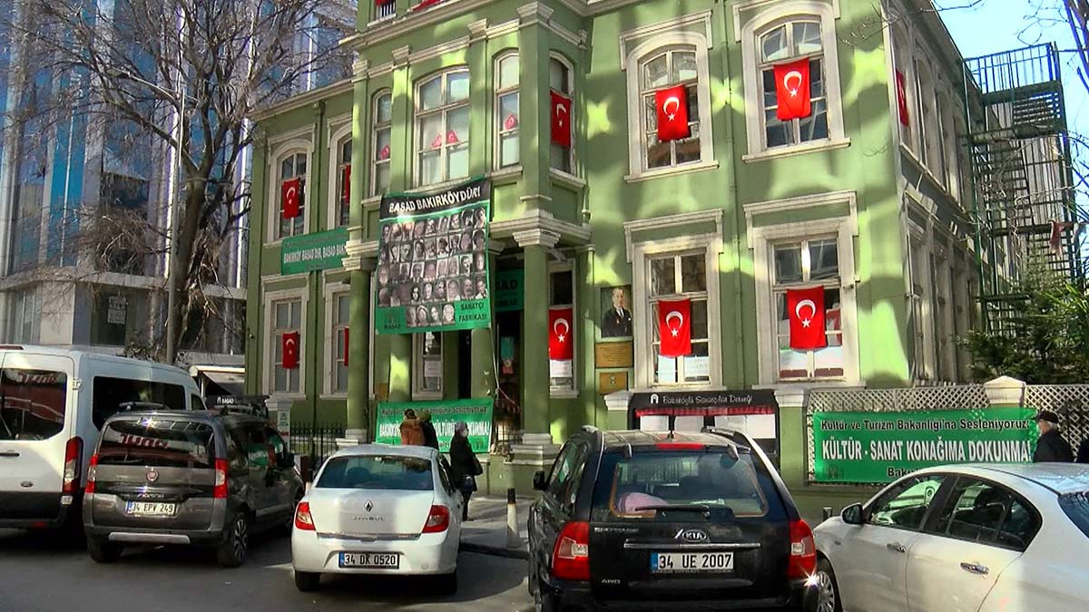 BASAD tarihi binası tahliye edildi