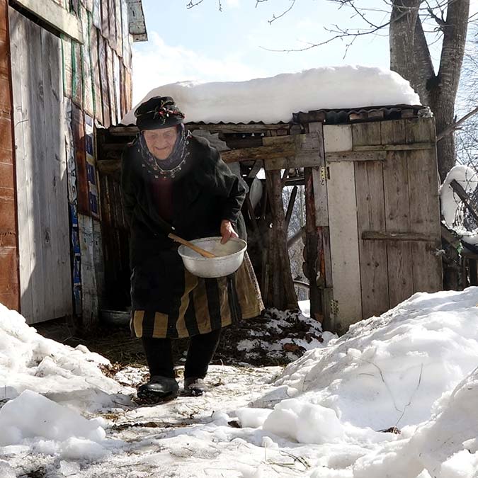 ‘Robinson Nine’ olarak tanınan Fadime Kayacı'nın (88) hayatının anlatıldığı belgesel, Türkiye'nin yanı sıra, ABD, Almanya ve İtalya'daki uluslararası belgesel film festivallerinde 8 ödüle layık görüldü.