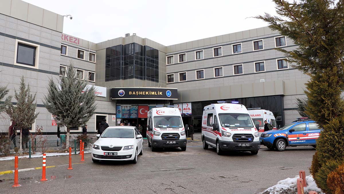 Buzlu yollarda düşme kaynaklı vakalar arttı