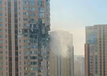 Apartmana, füze isabet etti