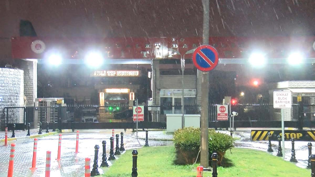 Donarak ölen 12 göçmen Yenibosna Adli Tıp'ta