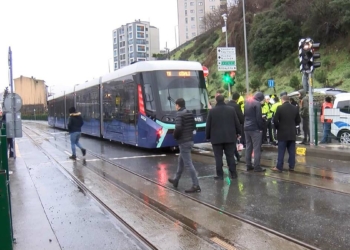 Eyüpsultan'da kadına tramvay çarptı