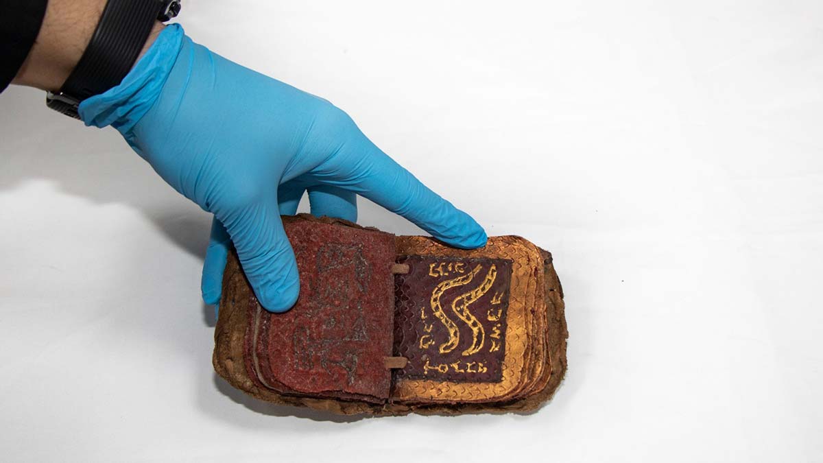 İbranice el yazması kitabı satarken yakalandılar