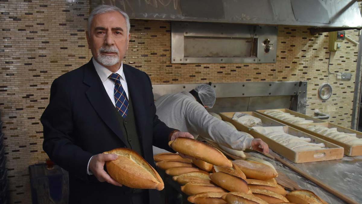 İzmir'de ekmeğin yeni fiyatı 3 TL oldu