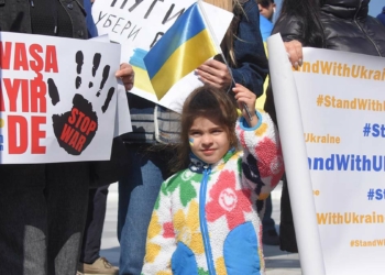 Savaşın ve acının dili olmaz; Savaşa hayır!