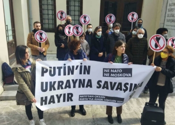 Rusya'nın Ukrayna'ya saldırması protesto edildi