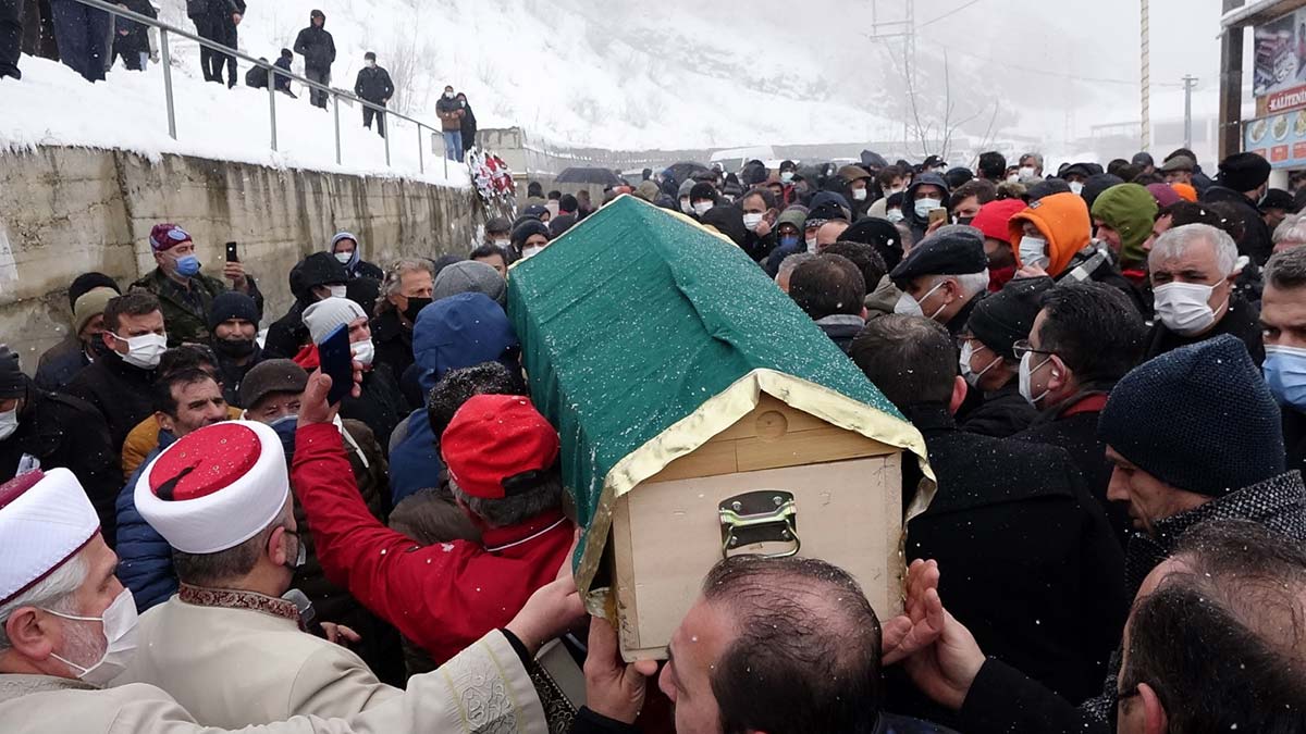 Müzisyen Sait Uçar son yolculuğuna uğurlandı