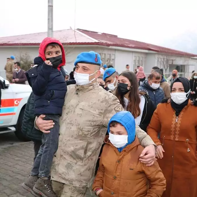 Komandolar suriye'ye uğurlandı