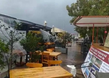 Köyceğiz'de göl taştı