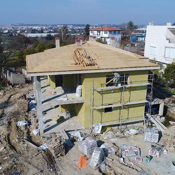 Yangına dayanıklı evler sahiplerine teslim edildi