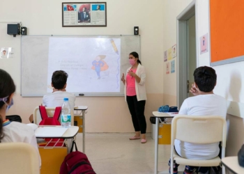 Öğretmenlik Meslek Kanunu karma komisyonla şekillendirilmeli