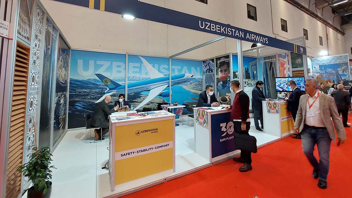 EMITT Özbekistan'da stant açtı