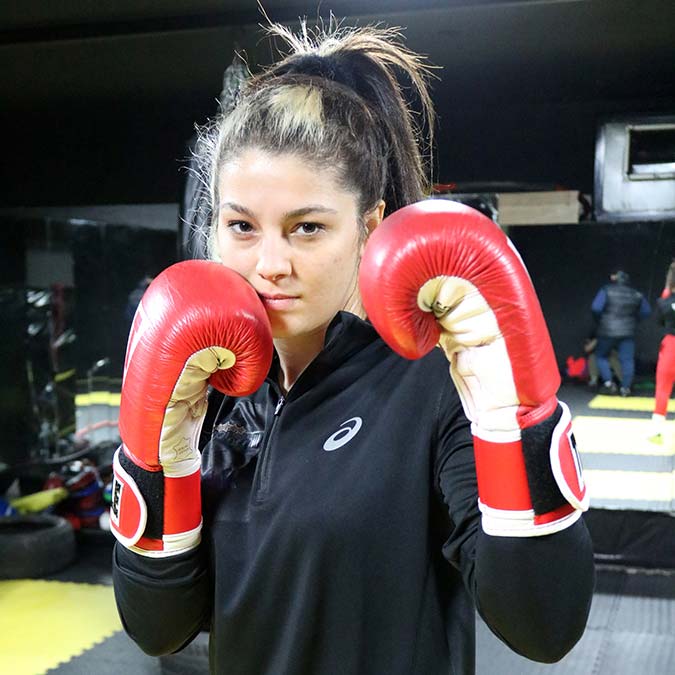 Boksör Seren Ay çetin Gümüş Kemer'e çıkacak