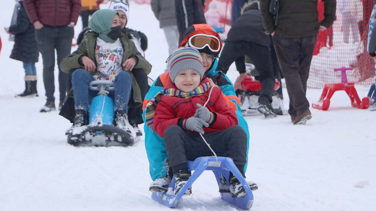 Palandöken'de sömestir tatilinin son günü yoğunluk