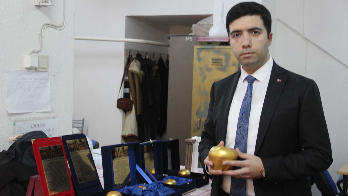 Çanakkale’nin Bayramiç ilçesi, mitolojik öyküye göre Çoban Paris’in, güzellik tanrıçası Afrodit’e verdiği altın elma dünyaya tanıtılacak.