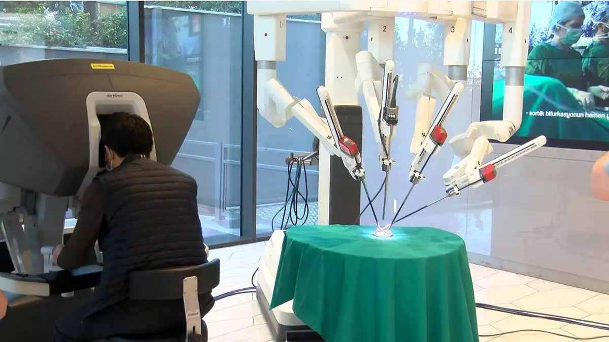 Robotik cerrahinin simülasyonu ilgi gördü