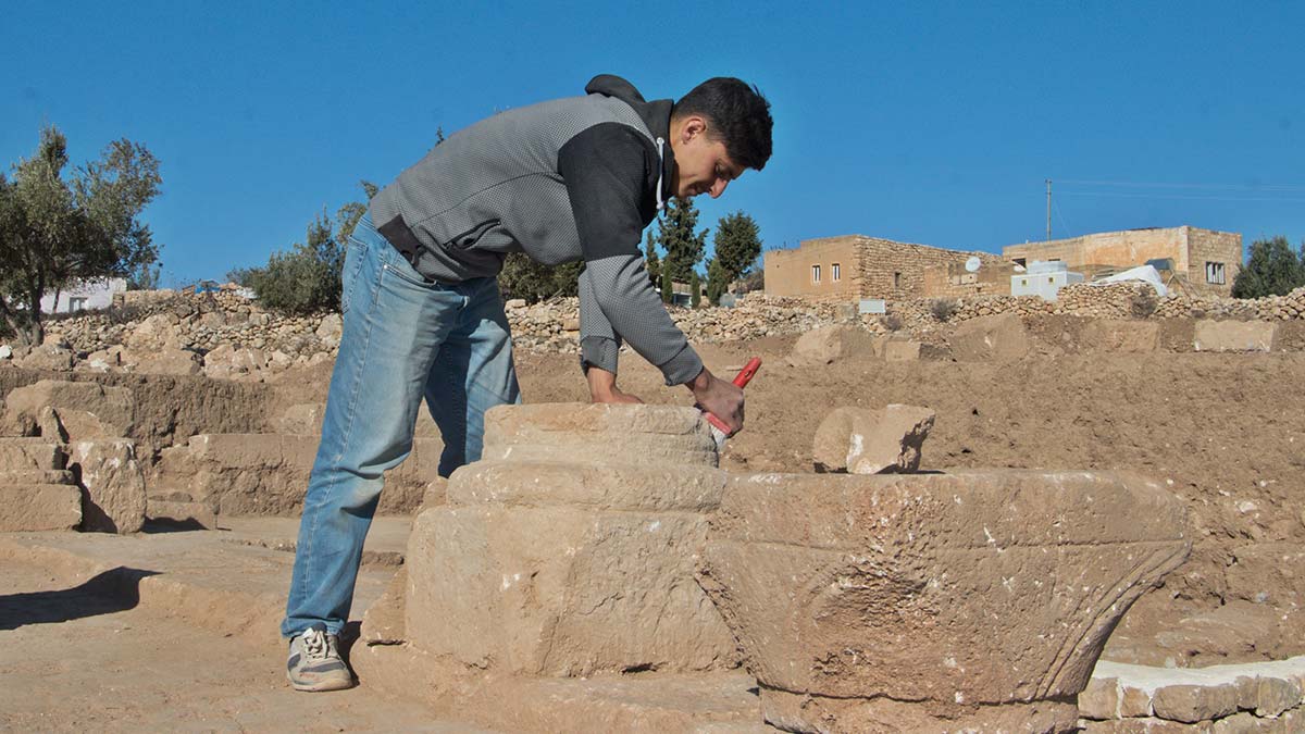 Roma İmparatoru 1'inci Anastasios taş ustası getirtmiş