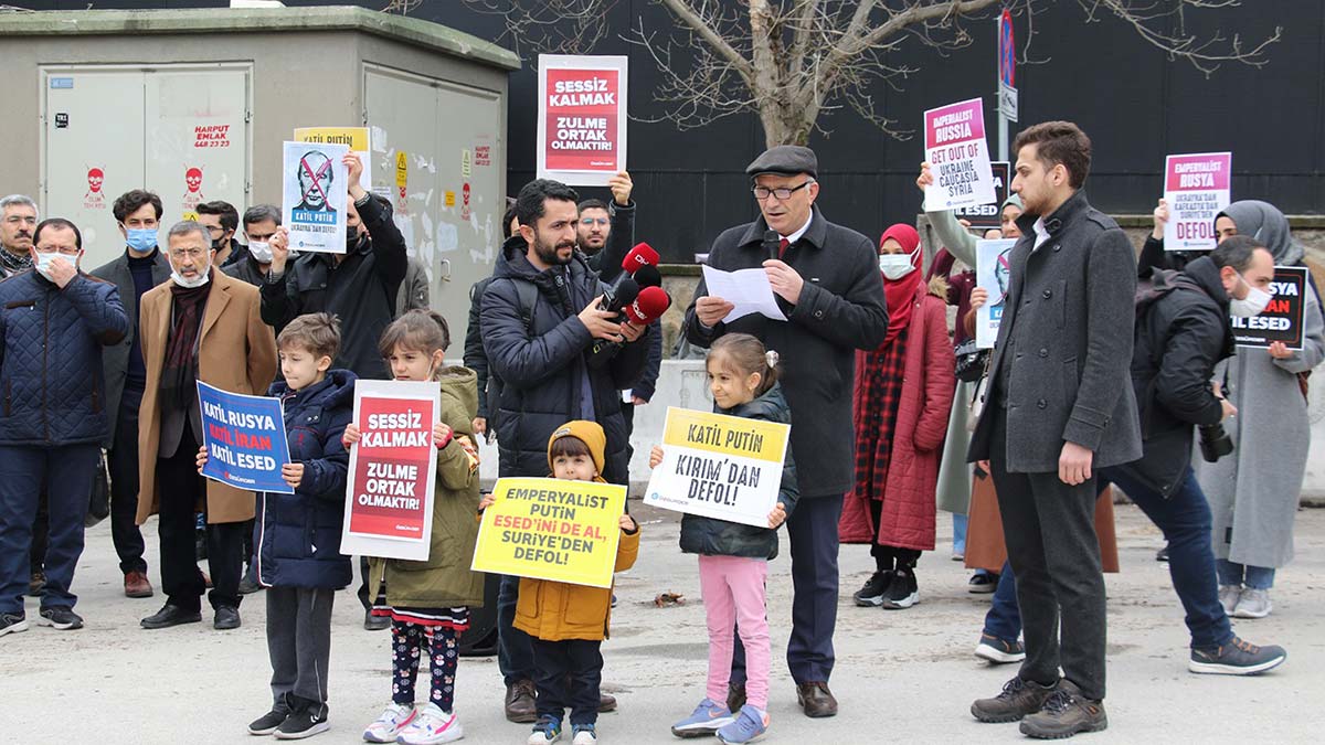 Ankara'da Rusya Büyükelçiliği önünde eylem