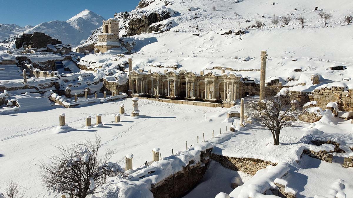 Sagalassos Antik Kenti kar yağışıyla beyaza büründü