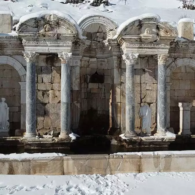 Sagalassos antik kenti kar yağışıyla beyaza büründü