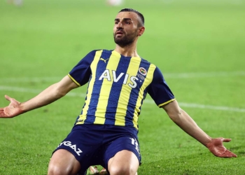 Serdar Dursun için özel maske