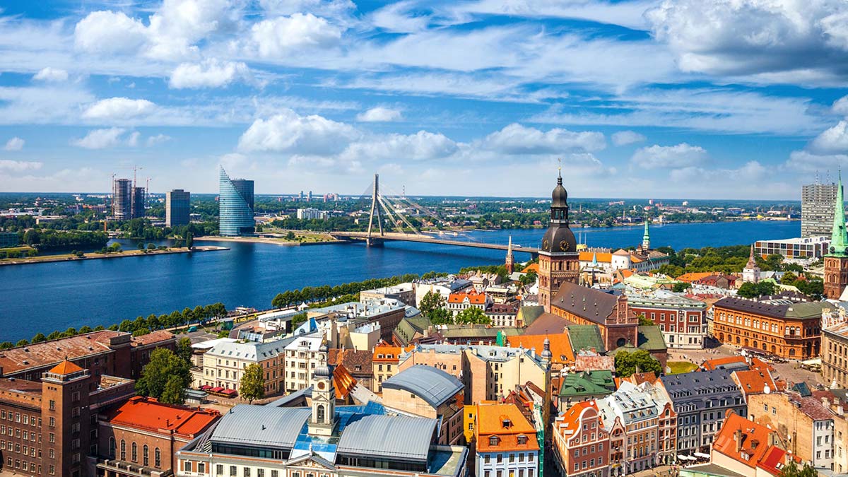 SunExpres, Riga ve Talin uçuşlarına başlıyor