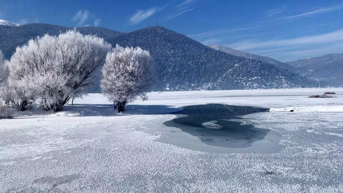 Antalya ve göller yöresi'nin en önemli sulak alanlarından olan, geçen yaz ise tamamen kuruyan avlan gölü yeniden su tuttu.