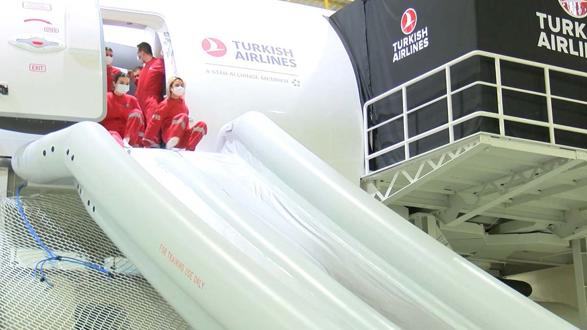 Kadın kabin memuru işe alım süresi uzatıldı