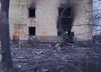 Bombardımanda bir çok yerleşim yeri hasar gördü