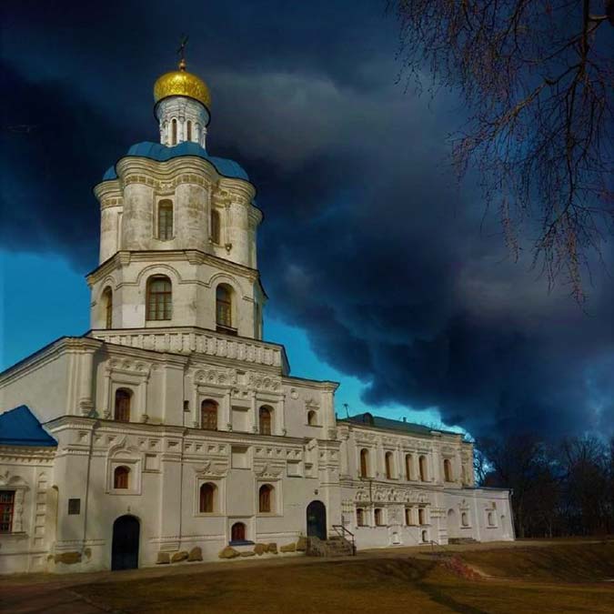 Ukrayna'nın Chernihiv kenti bombardıman altında